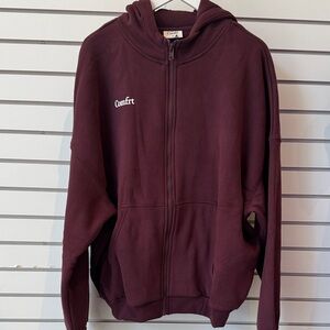 Comfirt Women's Burgundy Hoodie